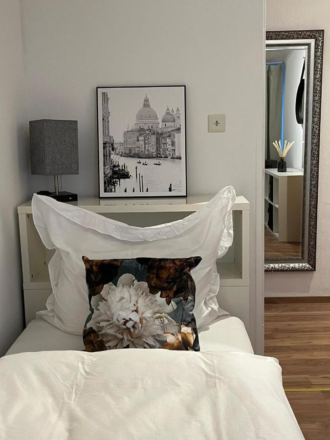 Casa Inn Parkview - Relax & Chill - Perfect For Business Travel, Weekend Trip, Family&Friends, Dogs Lover, Romance, Layover Or Longstay ลิมบวร์ก อัน แดร์ ลาน ภายนอก รูปภาพ