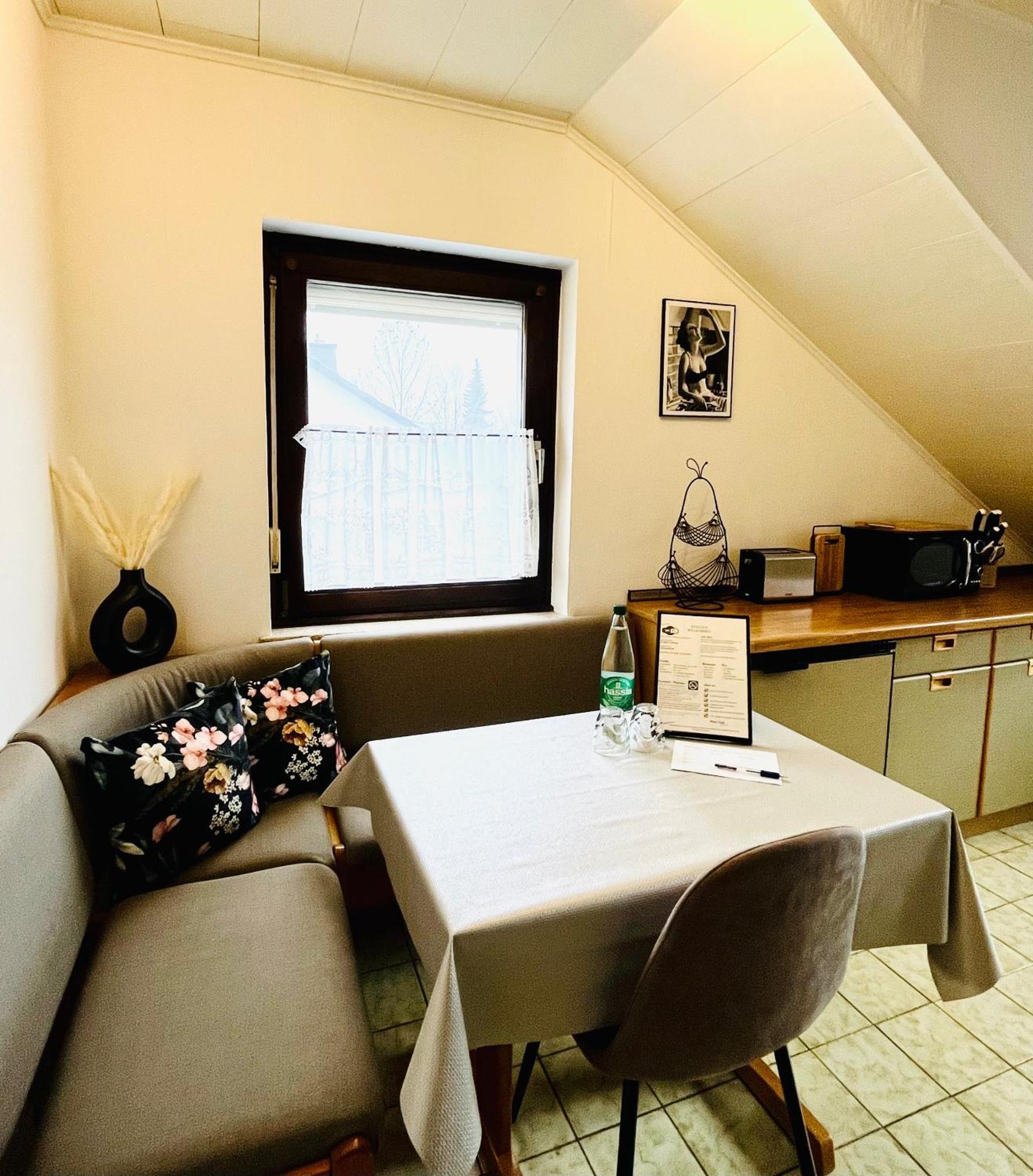Casa Inn Parkview - Relax & Chill - Perfect For Business Travel, Weekend Trip, Family&Friends, Dogs Lover, Romance, Layover Or Longstay ลิมบวร์ก อัน แดร์ ลาน ภายนอก รูปภาพ