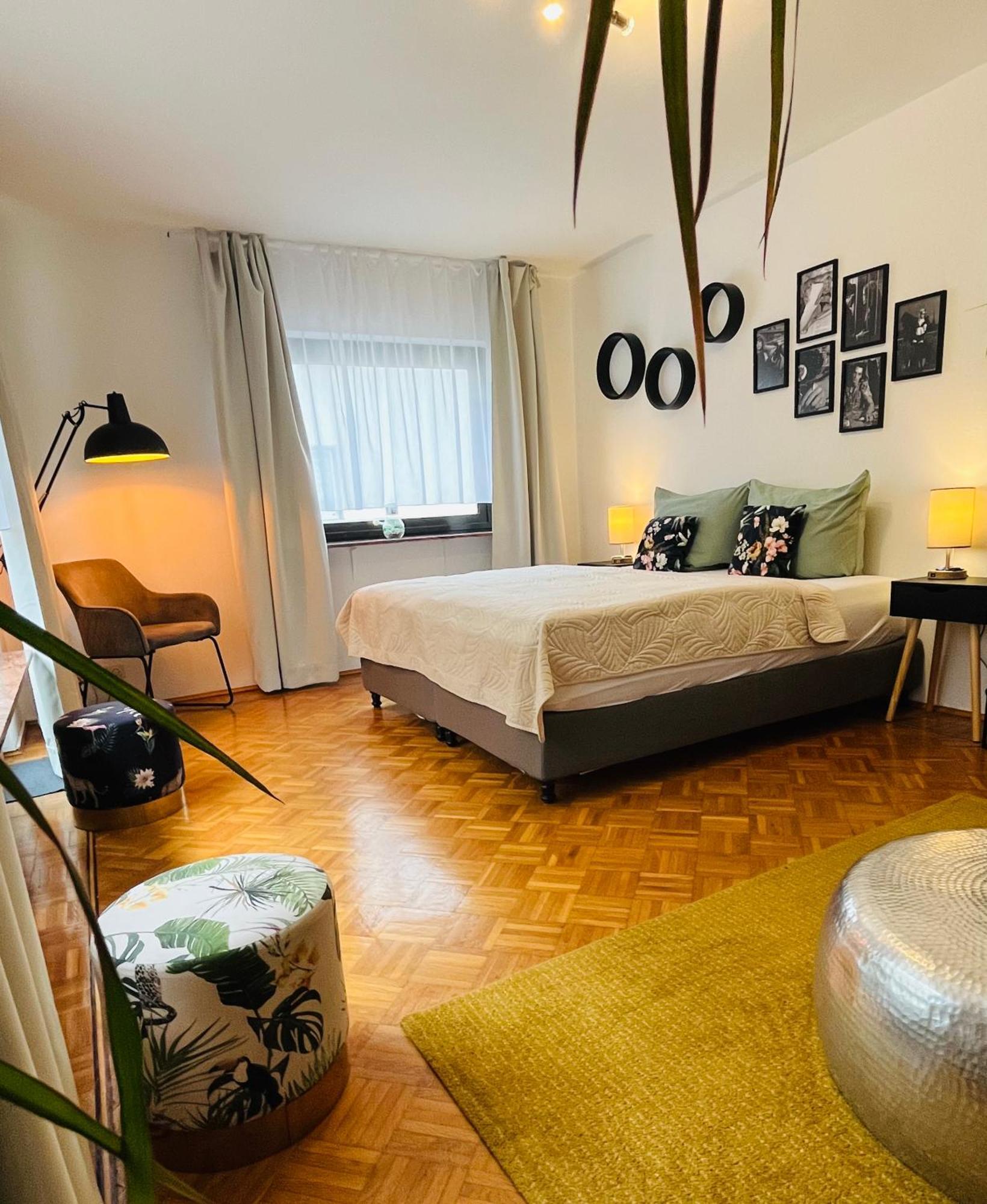 Casa Inn Parkview - Relax & Chill - Perfect For Business Travel, Weekend Trip, Family&Friends, Dogs Lover, Romance, Layover Or Longstay ลิมบวร์ก อัน แดร์ ลาน ภายนอก รูปภาพ